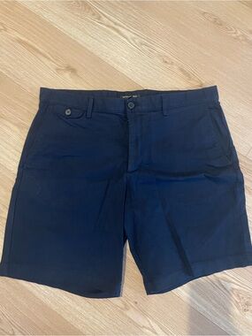 Banana Republic Men’s Navy Flat Front Shorts